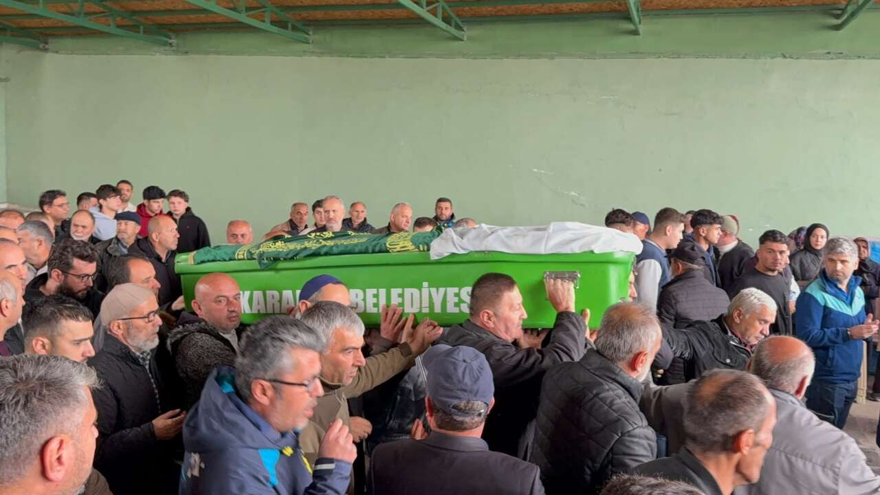 Doğum gününde hayatını kaybetti! Tabutuna serilen gelinlik yürekleri yaktı 6